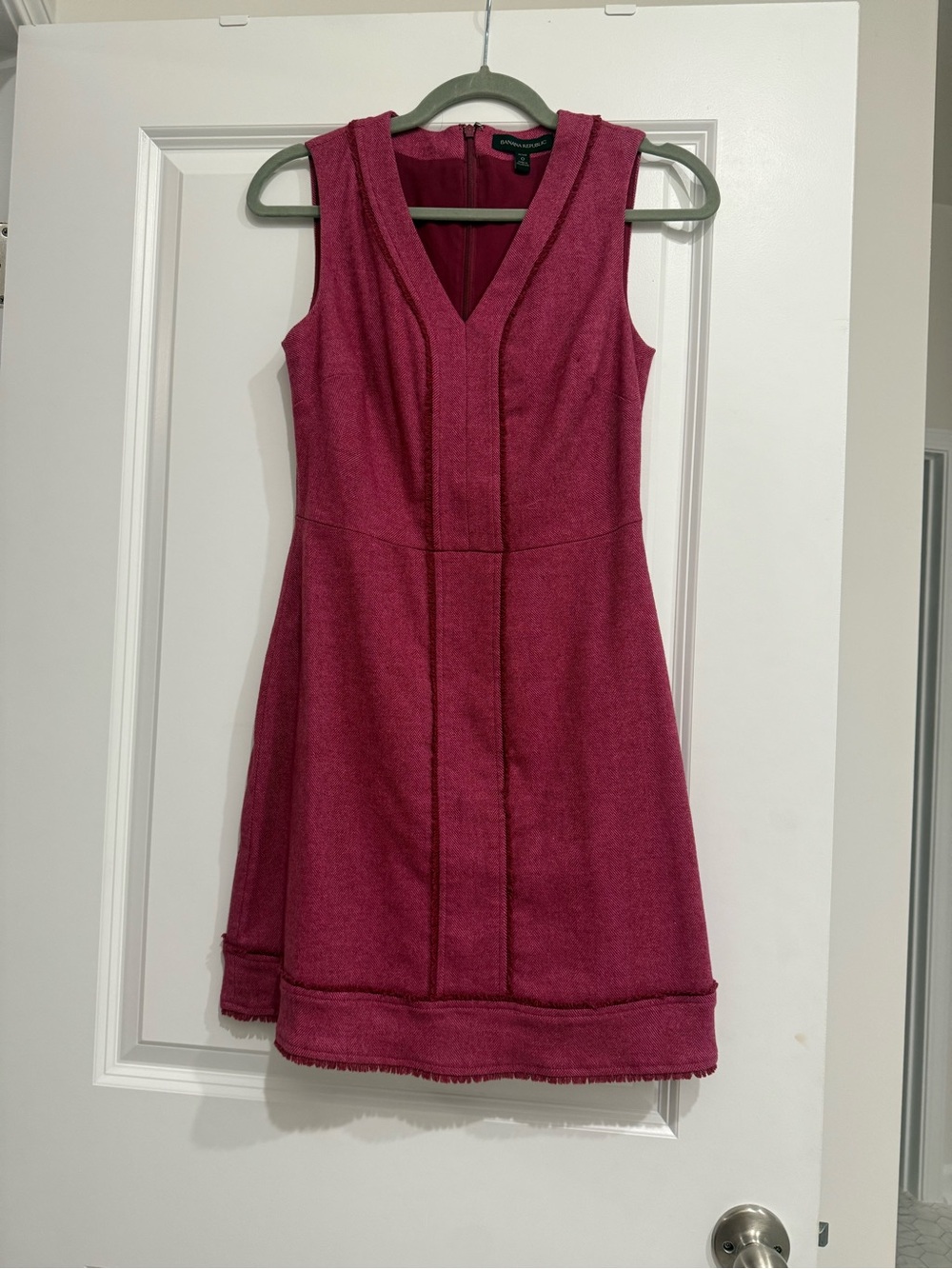 Banana Republic Sleeveless V-Neck Raspberry Pink Sheath Dress